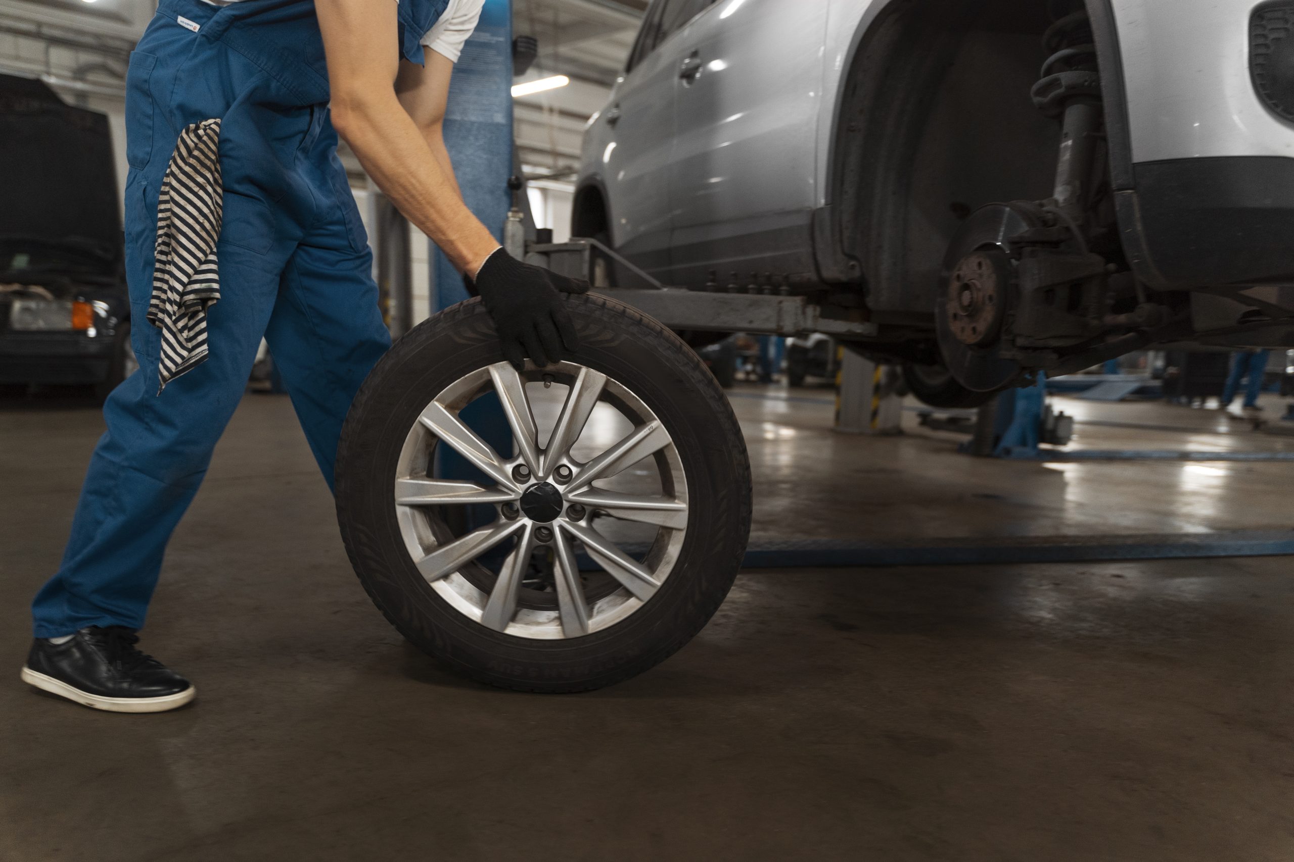 Car Performance with Quality Tyres in Dubai